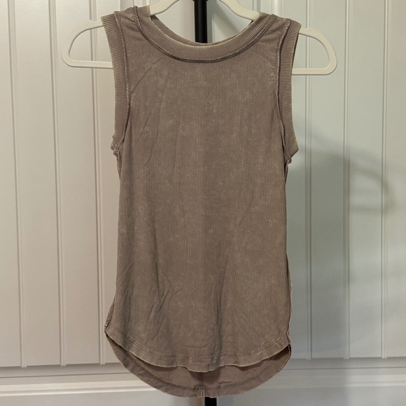 Zenana Brown Acid Washed Ribbed Sleeveless Top - Picture 2 of 5